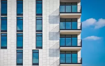 Rehabilitación de Fachada en Bilbao: ¿SATE o Ventilada?